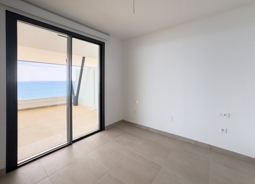 Resale - Apartment - Middle Floor Apartment - Fuengirola - Fuengirola Centro