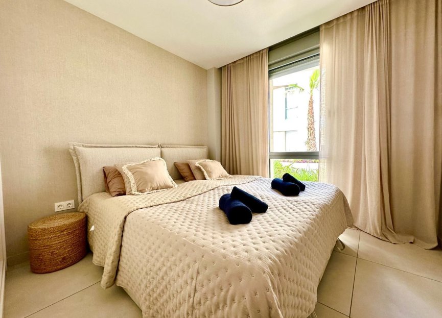 Resale - Ground floor apartment - Marbella - Elviria