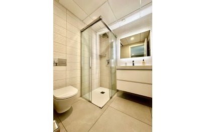 Resale - Ground floor apartment - Marbella - Elviria