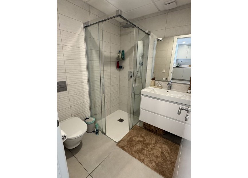 Resale - Apartment - Middle Floor Apartment - Marbella - Elviria