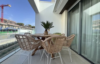 Resale - Apartment - Middle Floor Apartment - Marbella - Elviria