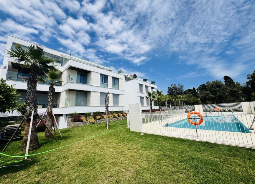 Resale - Apartment - Middle Floor Apartment - Marbella - Elviria