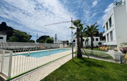 Resale - Apartment - Middle Floor Apartment - Marbella - Elviria