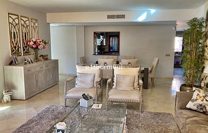 Resale - Apartment - Penthouse - Marbella - Marbella Centro