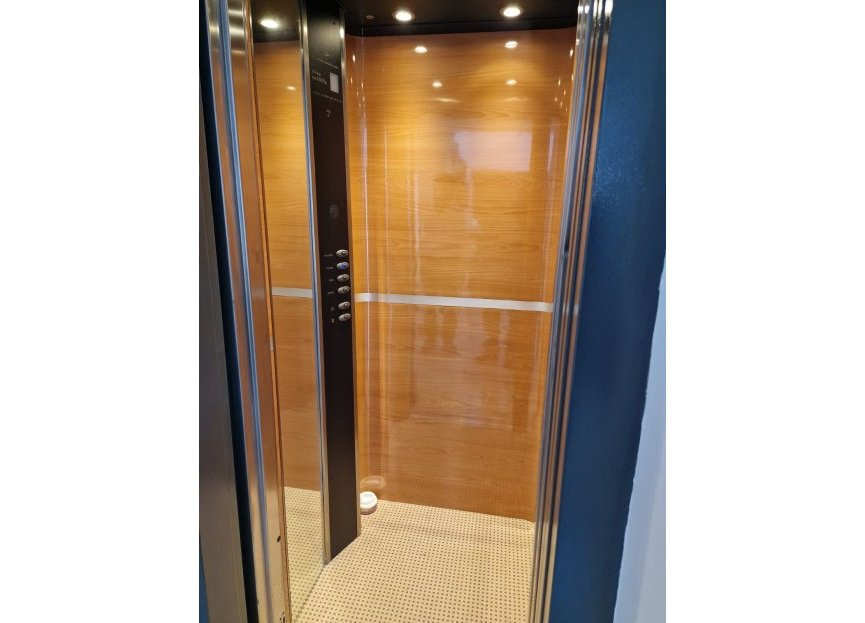 Resale - House - Semi-Detached House - Marbella - Marbella Centro