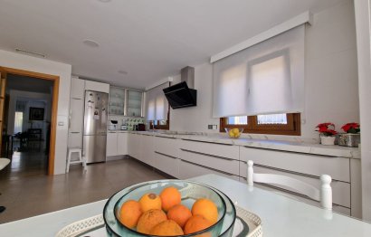 Resale - House - Semi-Detached House - Marbella - Marbella Centro