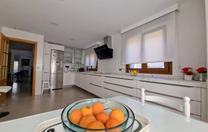 Resale - House - Semi-Detached House - Marbella - Marbella Centro