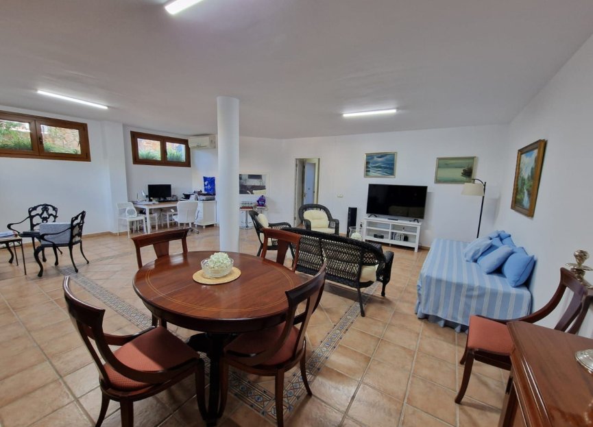 Resale - House - Semi-Detached House - Marbella - Marbella Centro