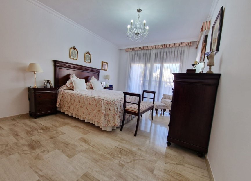 Resale - House - Semi-Detached House - Marbella - Marbella Centro