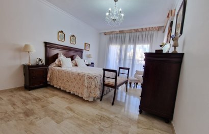 Resale - House - Semi-Detached House - Marbella - Marbella Centro