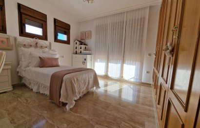 Resale - House - Semi-Detached House - Marbella - Marbella Centro