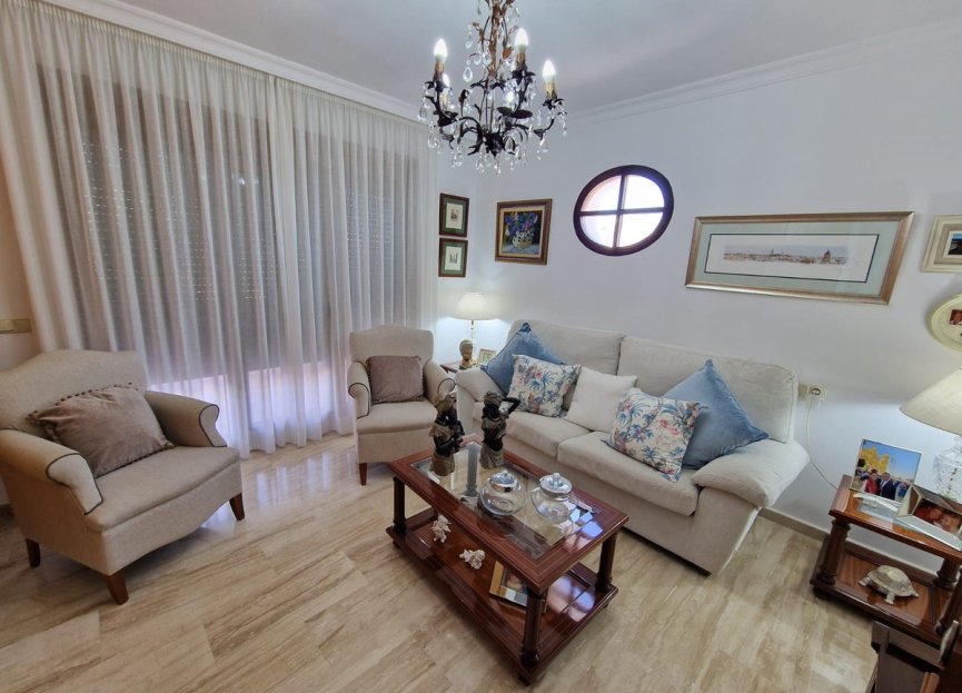 Resale - House - Semi-Detached House - Marbella - Marbella Centro