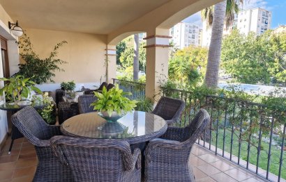 Resale - House - Semi-Detached House - Marbella - Marbella Centro