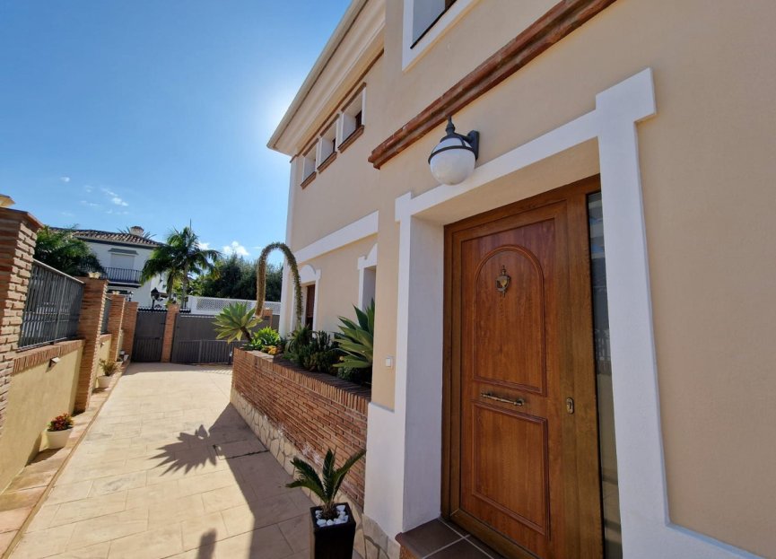Resale - House - Semi-Detached House - Marbella - Marbella Centro