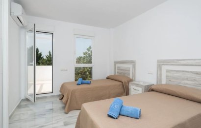 Reventa - House - Townhouse - Estepona - Atalaya