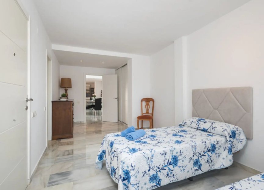 Reventa - House - Townhouse - Estepona - Atalaya