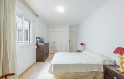 Resale - Apartment - Middle Floor Apartment - Estepona - Estepona Centro