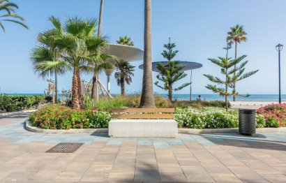 Resale - Apartment - Middle Floor Apartment - Estepona - Estepona Centro