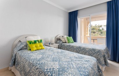 Resale - Apartment - Middle Floor Apartment - Benahavís - La Quinta