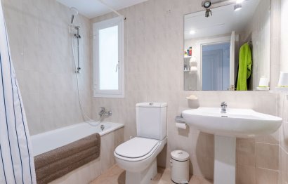 Resale - Apartment - Middle Floor Apartment - Benahavís - La Quinta