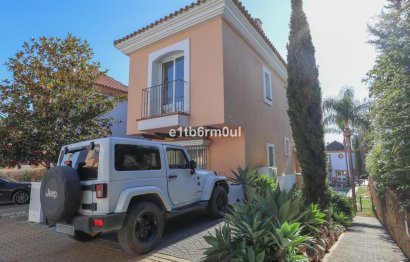 Resale - House - Townhouse - Marbella - Nueva Andalucia