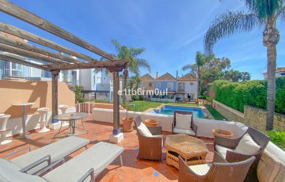 Resale - House - Townhouse - Marbella - Nueva Andalucia