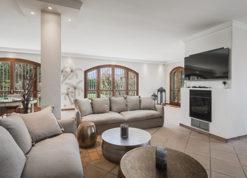 Reventa - House - Detached Villa - Estepona - Estepona Centro