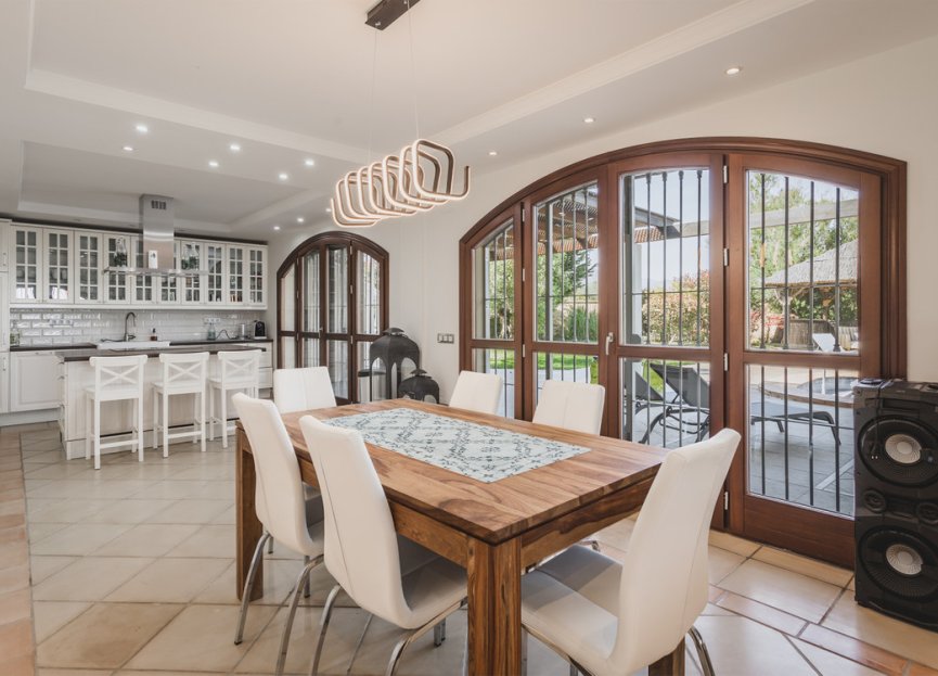 Reventa - House - Detached Villa - Estepona - Estepona Centro