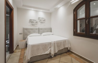 Reventa - House - Detached Villa - Estepona - Estepona Centro