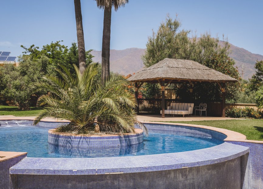 Reventa - House - Detached Villa - Estepona - Estepona Centro