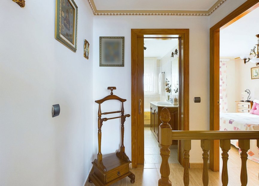 Resale - House - Townhouse - Estepona - Estepona Centro