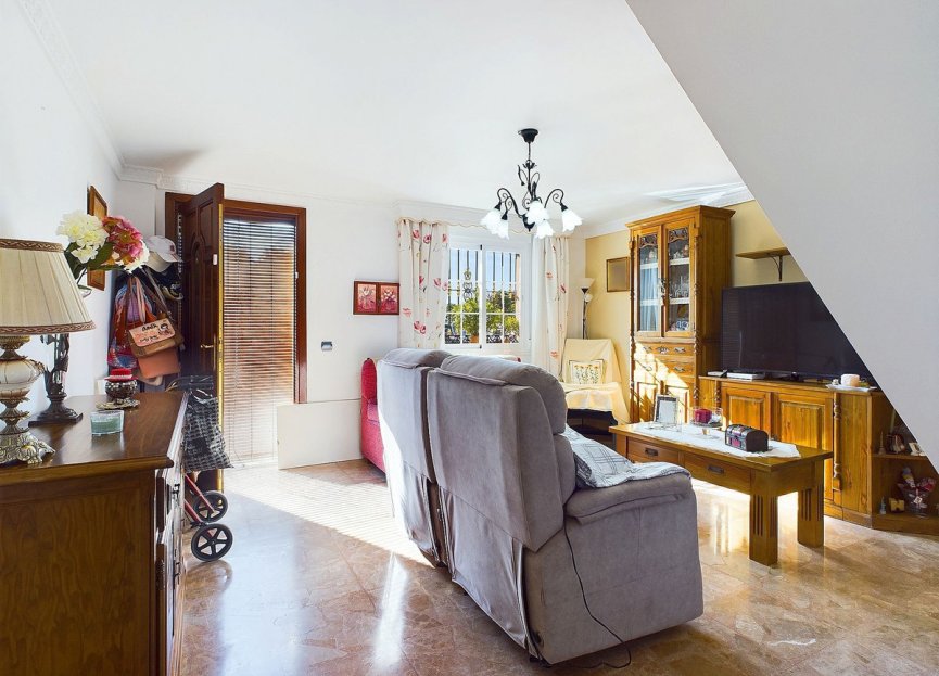 Resale - House - Townhouse - Estepona - Estepona Centro