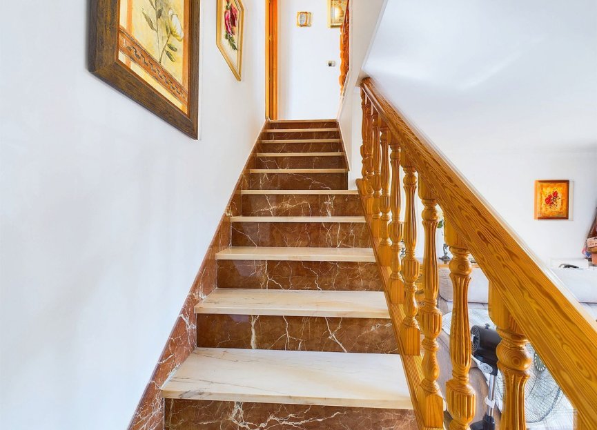 Resale - House - Townhouse - Estepona - Estepona Centro