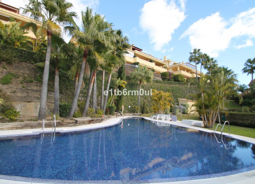 Resale - Apartment - Middle Floor Apartment - Marbella - The Golden Mile