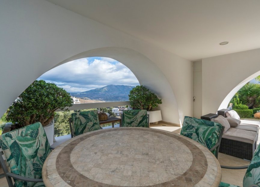 Resale - House - Detached Villa - Marbella - La Mairena