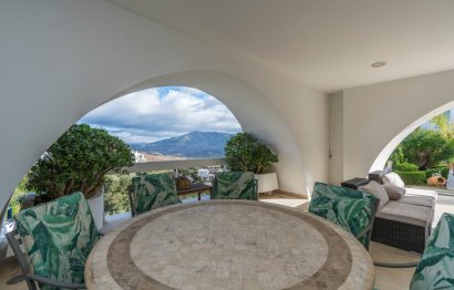 Resale - House - Detached Villa - Marbella - La Mairena