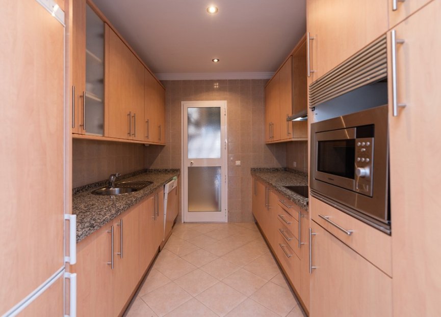 Resale - Ground floor apartment - Marbella - Elviria