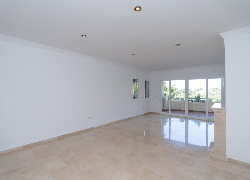 Resale - Ground floor apartment - Marbella - Elviria