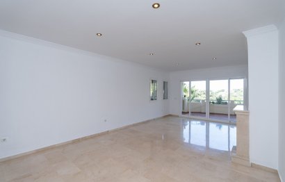 Resale - Ground floor apartment - Marbella - Elviria