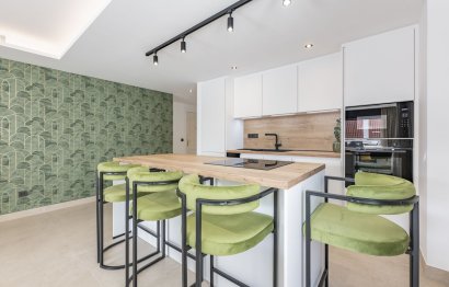 Resale - Apartment - Middle Floor Apartment - Marbella - Nueva Andalucia