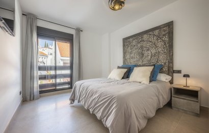 Resale - Apartment - Middle Floor Apartment - Marbella - Nueva Andalucia