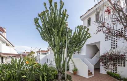 Resale - Apartment - Middle Floor Apartment - Marbella - Nueva Andalucia