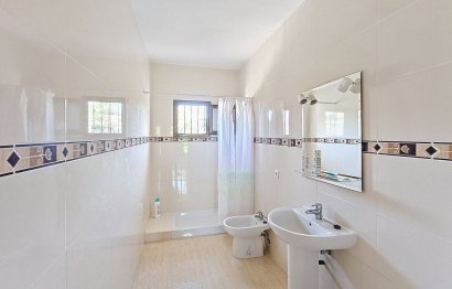 Reventa - House - Finca - Cortijo - Estepona - El Padron