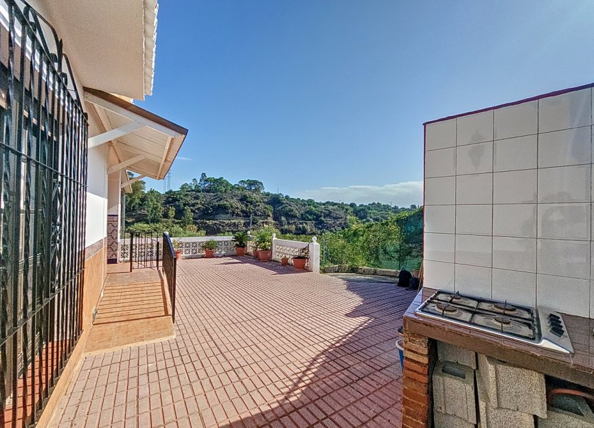 Reventa - House - Finca - Cortijo - Estepona - El Padron