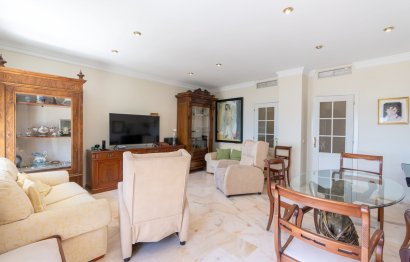 Reventa - Apartment - Middle Floor Apartment - Estepona - Estepona Centro