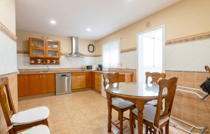 Reventa - Apartment - Middle Floor Apartment - Estepona - Estepona Centro