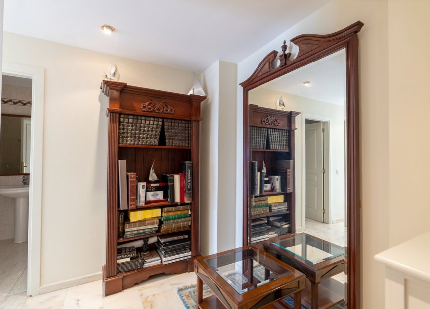 Reventa - Apartment - Middle Floor Apartment - Estepona - Estepona Centro