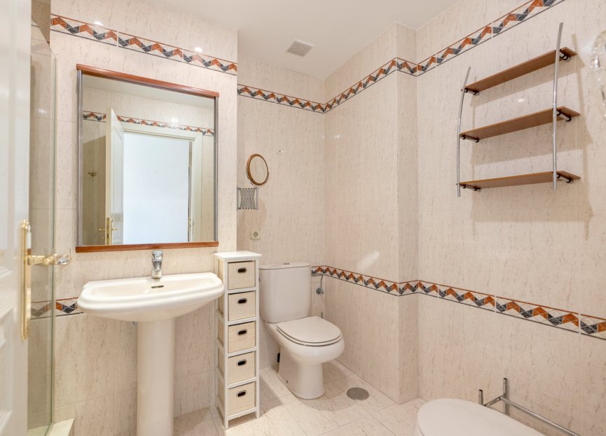 Reventa - Apartment - Middle Floor Apartment - Estepona - Estepona Centro