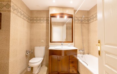 Reventa - Apartment - Middle Floor Apartment - Estepona - Estepona Centro