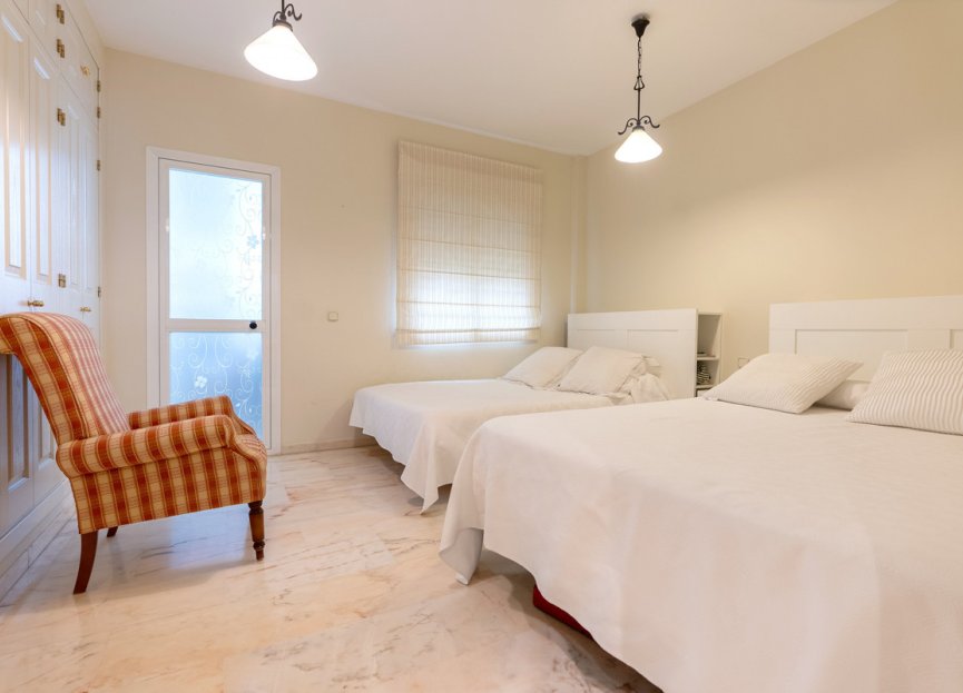 Reventa - Apartment - Middle Floor Apartment - Estepona - Estepona Centro